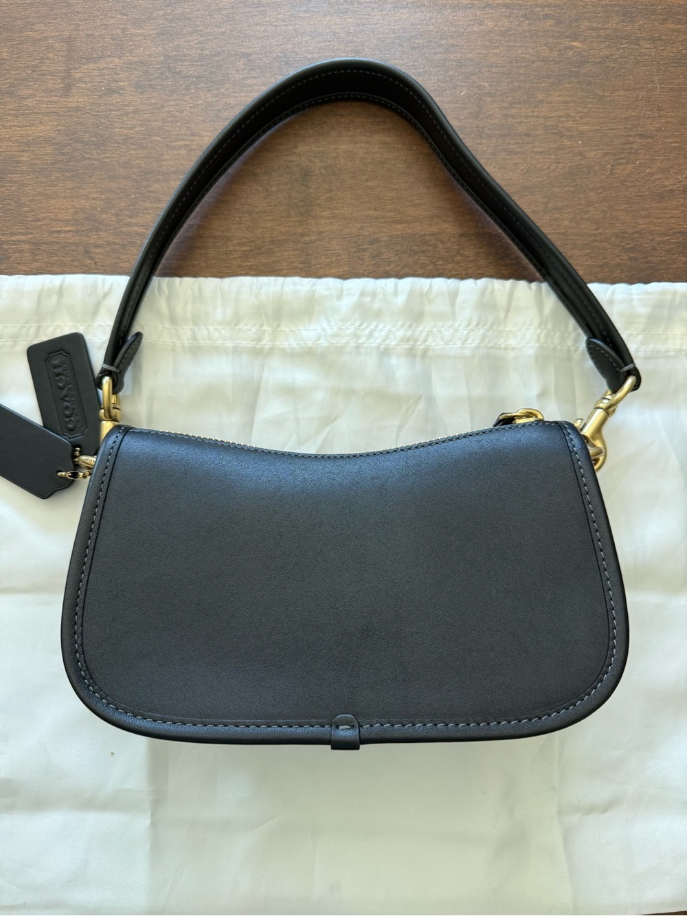 Coach Swinger 20 Black & Brass EUC - Style No. C2643 - Picture 6 of 12